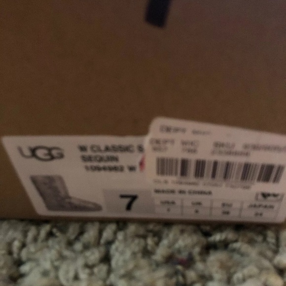 Silver Sparkly Uggs - Picture 5 of 5